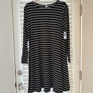 Old Navy Black and White Striped Long Sleeve Dress